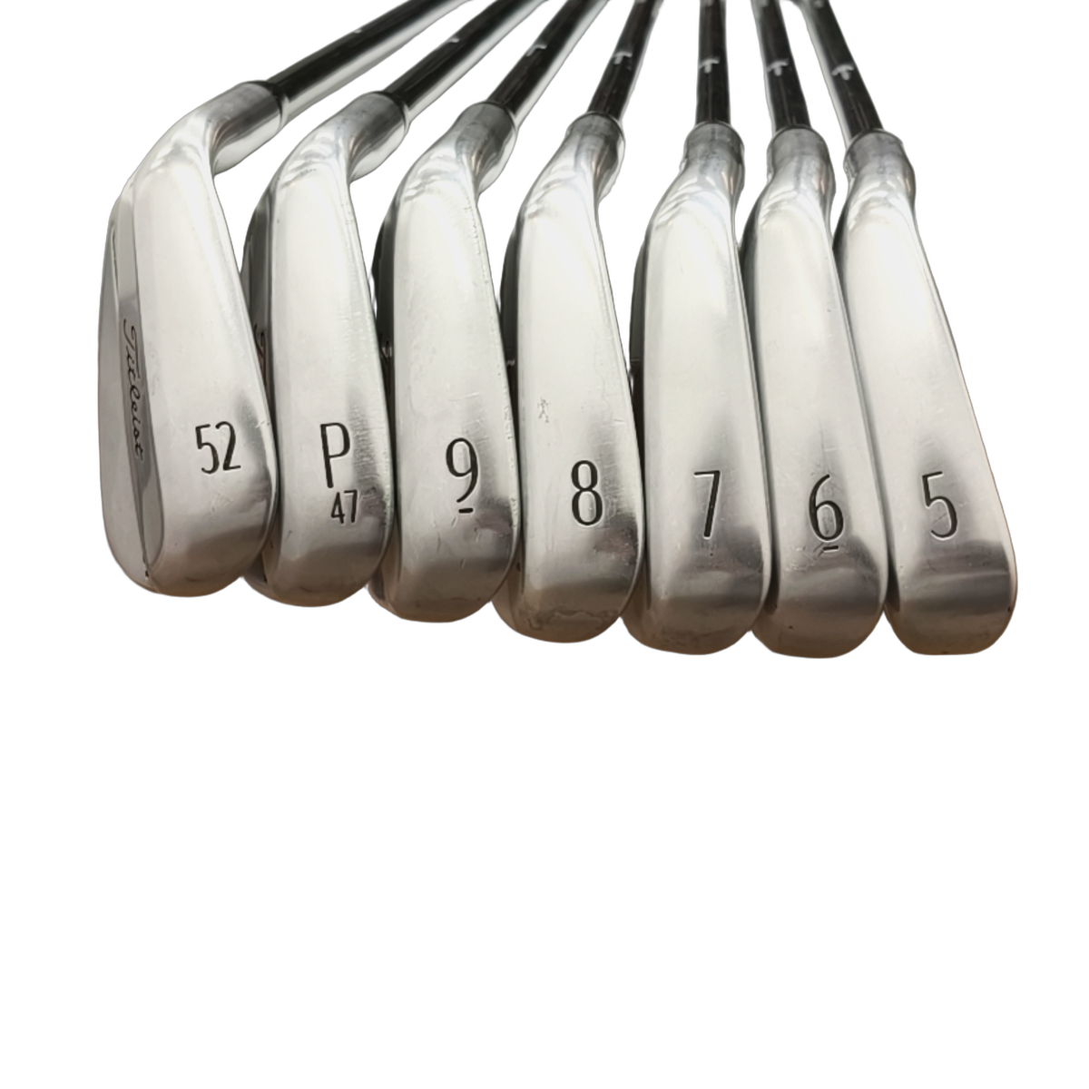 Venstre Titleist T250★ Jernsæt / 5-PW+GW / Flex Stiff / Grafit [model:birefnet-general] [bg:handrolled]