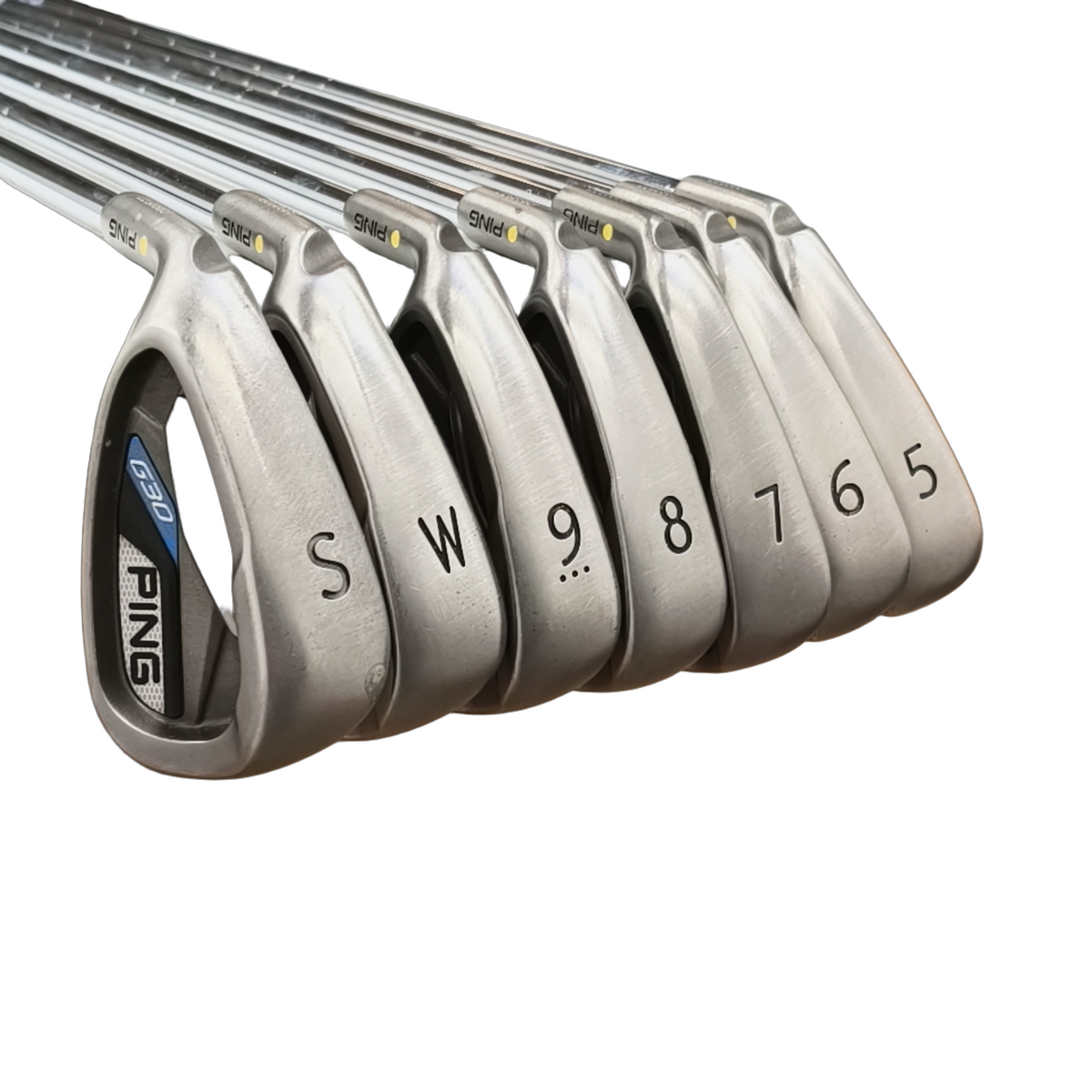 Venstre PING G30 Jernsæt / 5-PW+SW / Flex Regular / Stål [model:birefnet-general] [bg:handrolled]