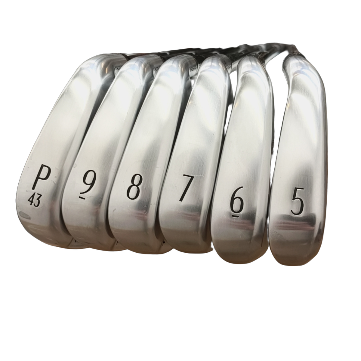 Titleist T250 Jernsæt / 5-PW / Flex Regular / Grafit [model:birefnet-general] [bg:handrolled]