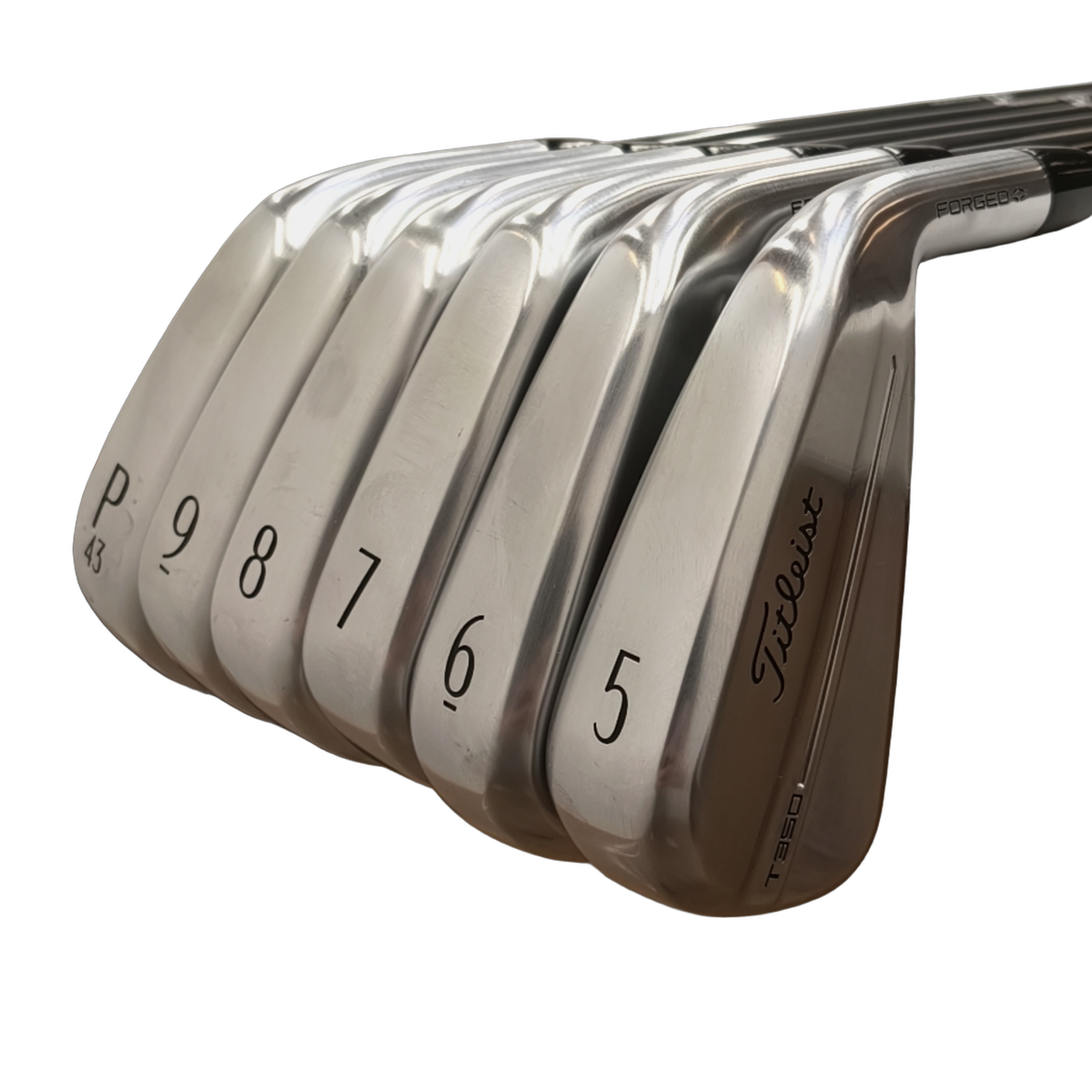 Titleist T250 Jernsæt / 5-PW / Flex Regular / Grafit [model:birefnet-general] [bg:handrolled]