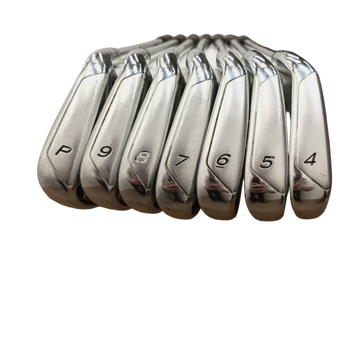 TaylorMade R11 Jernsæt / 4-PW / Flex Regular / Stål [model:birefnet-general] [bg:handrolled]