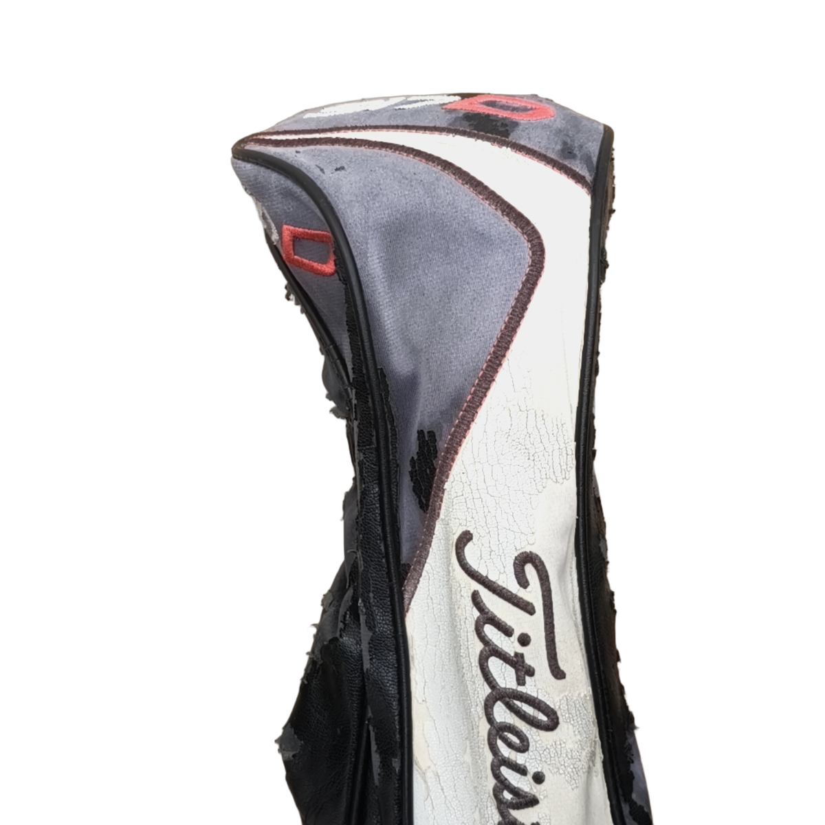 Titleist 917 D2 Driver / Flex Regular / Loft 10.5 [model:birefnet-general] [bg:handrolled]