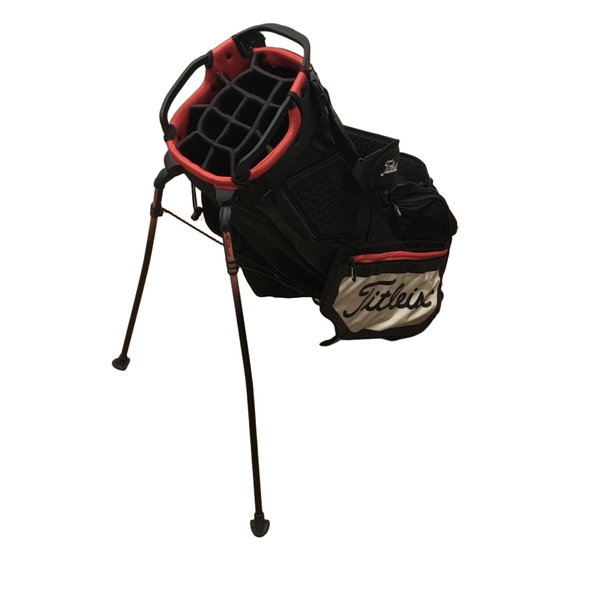Titleist Players 14 Golf Bag / 14-Rum / Sort [model:birefnet-general] [bg:handrolled]