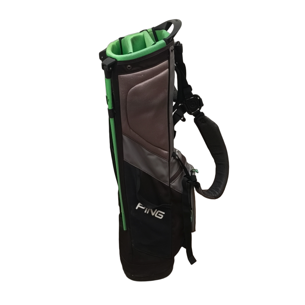 PING Hoofer Prodi G Junior Golf Bag / 4-Way Divider / Black [model:birefnet-general] [bg:handrolled]