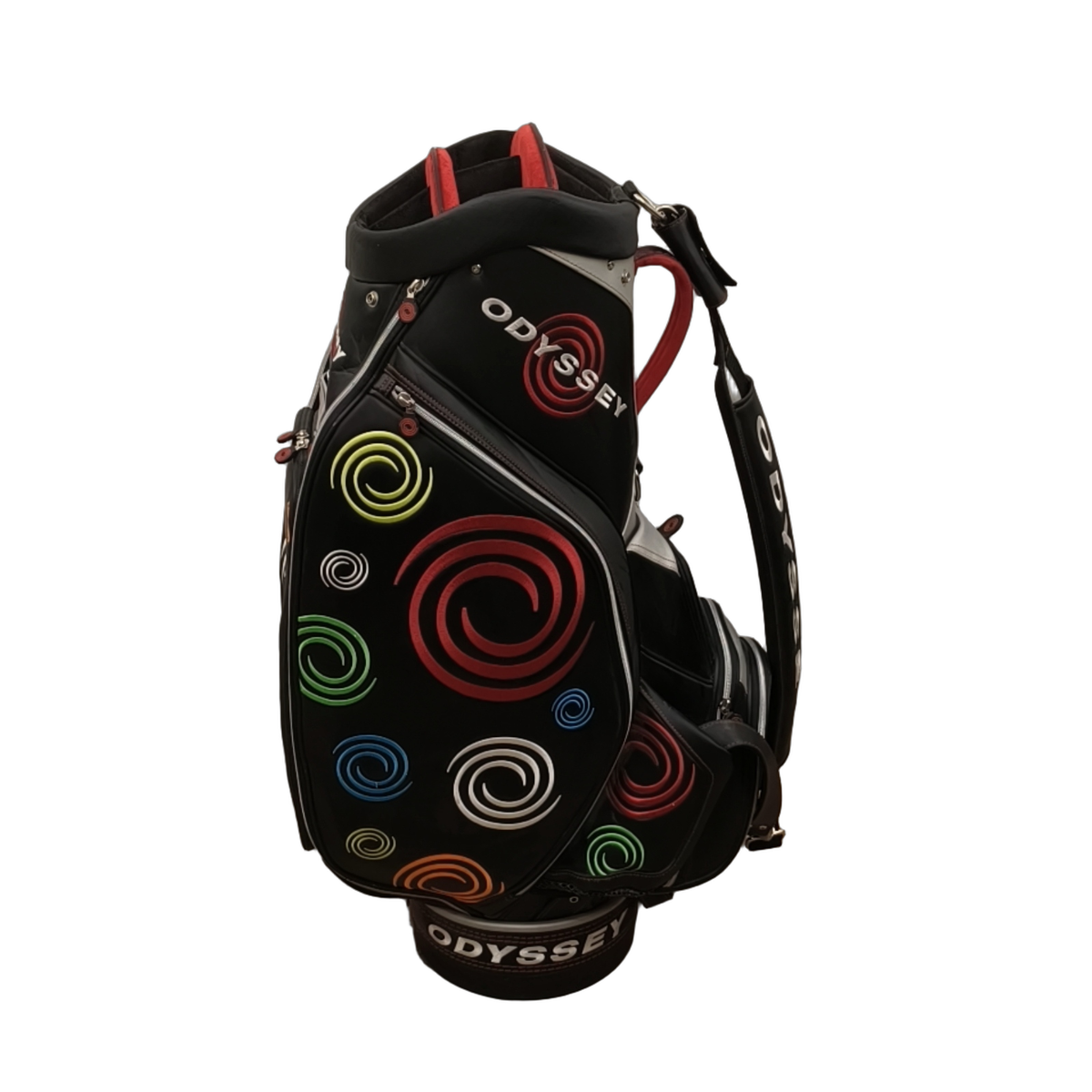 Odyssey Limited Edition Golf Bag / 6-compartment / Black [model:birefnet-general] [bg:handrolled]