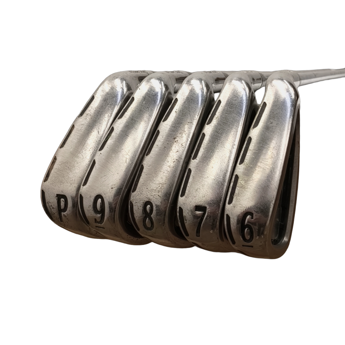 Wilson Staff C200 Jernsæt / 6-PW / Flex Regular / Stål [model:birefnet-general] [bg:handrolled]