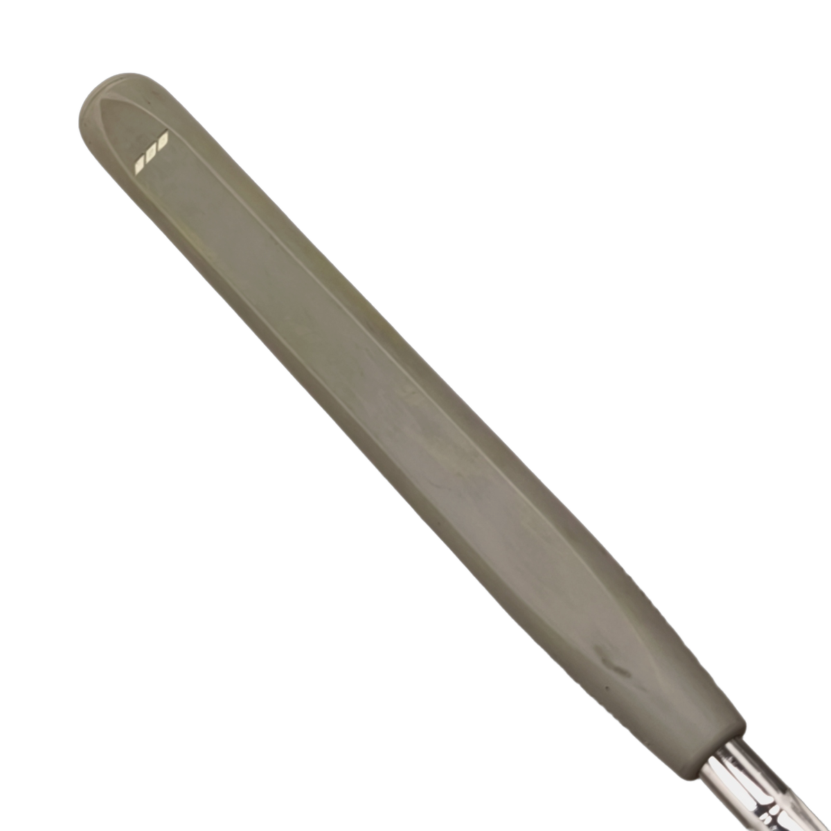 Odyssey White Hot XG Rossie Blade Putter / 32" [model:birefnet-general] [bg:handrolled]