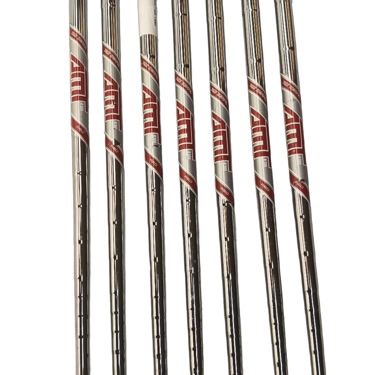 Titleist T300 2019 Jernsæt / 5-PW+AW / Flex Regular / Stål [model:birefnet-general] [bg:handrolled]