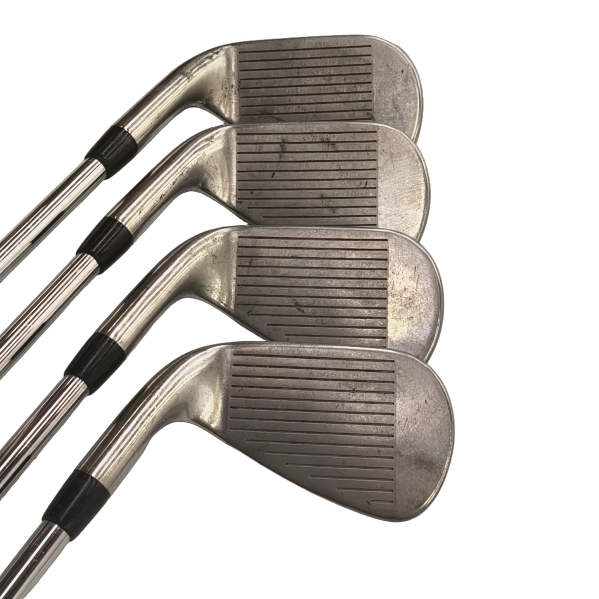 Titleist T300 2019 Jernsæt / 5-PW+AW / Flex Regular / Stål [model:birefnet-general] [bg:handrolled]