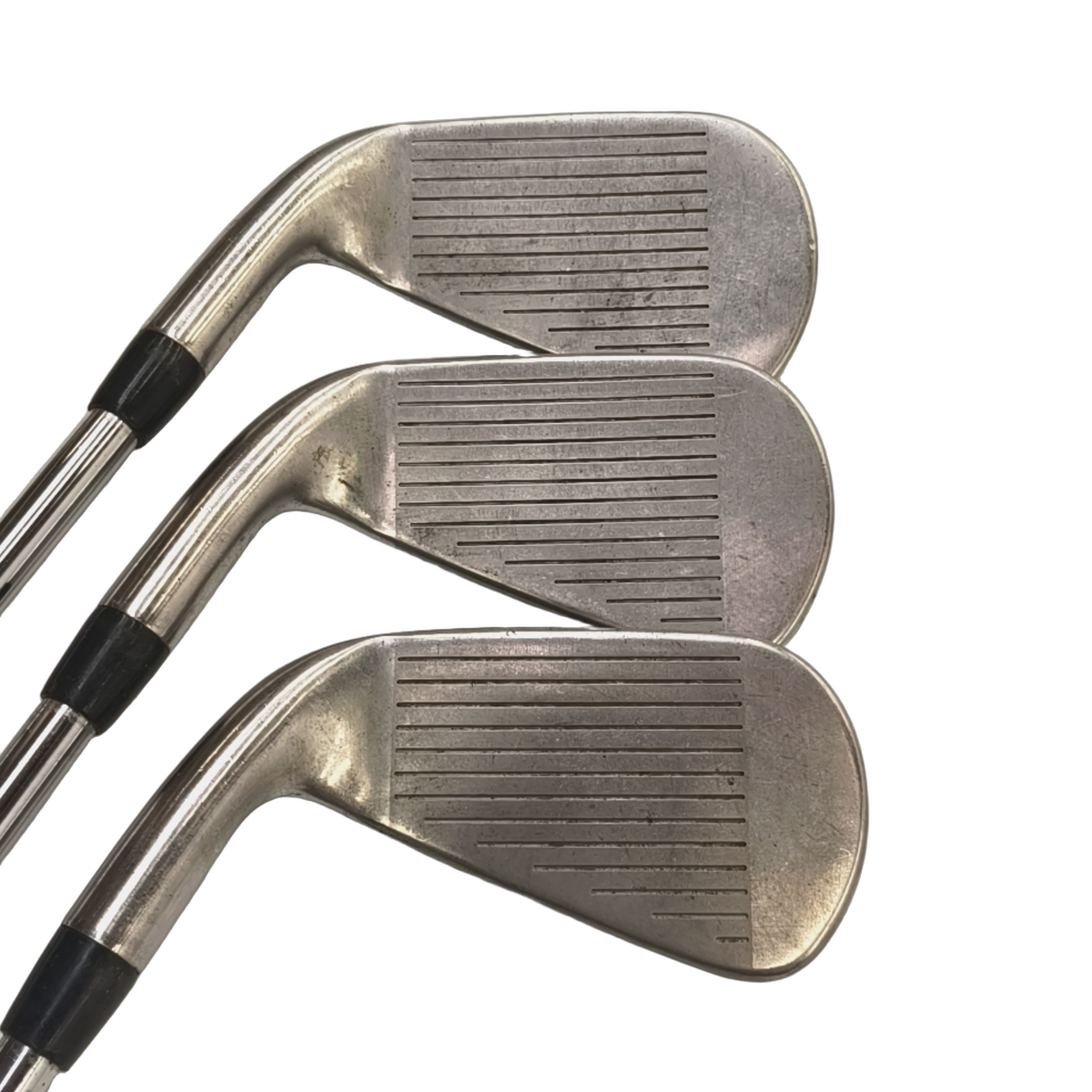 Titleist T300 2019 Jernsæt / 5-PW+AW / Flex Regular / Stål [model:birefnet-general] [bg:handrolled]
