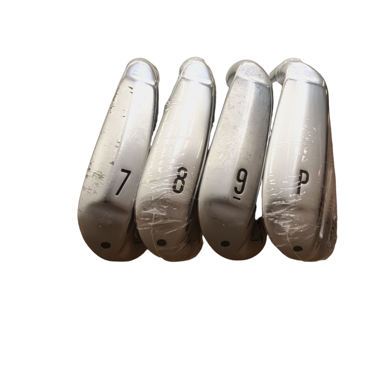 Srixon ZXi4 Jernsæt / 7-PW / Flex Regular / Grafit [model:birefnet-general] [bg:handrolled]