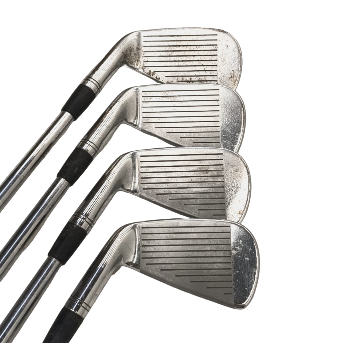 Titleist 735 CM Jernsæt / 3-PW / Flex Stiff / Steelfiber [model:birefnet-general] [bg:handrolled]