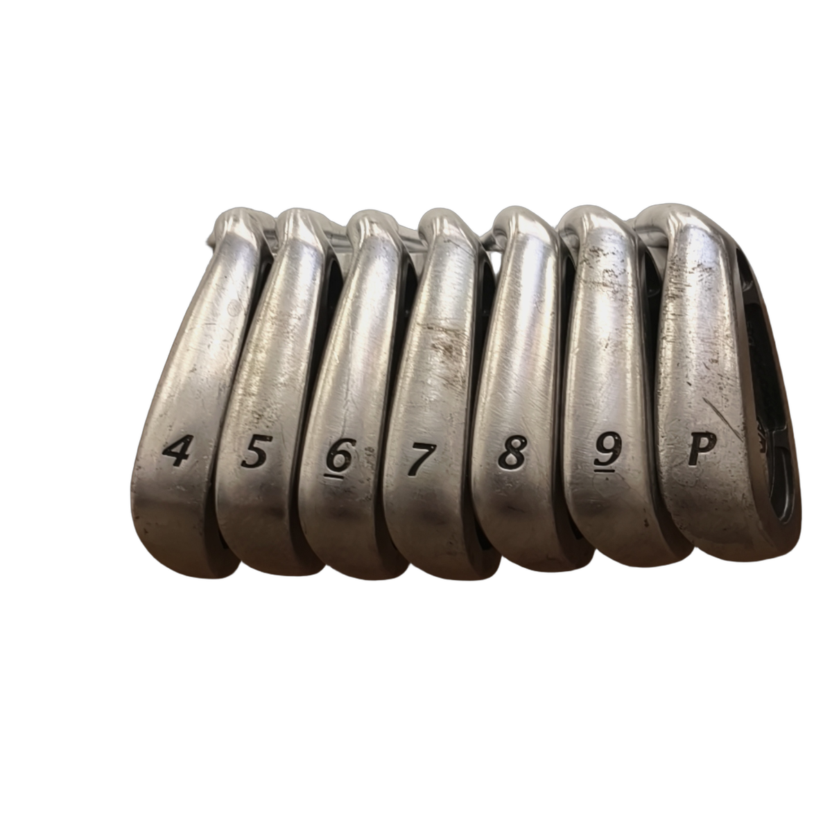 Wilson Staff Di5 Jernsæt / 4-PW / Flex Regular / Grafit [model:birefnet-general] [bg:handrolled]
