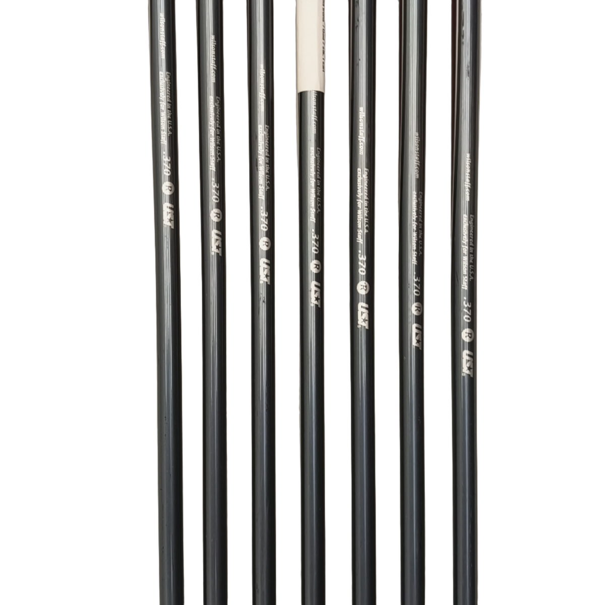 Wilson Staff Di5 Jernsæt / 4-PW / Flex Regular / Grafit [model:birefnet-general] [bg:handrolled]