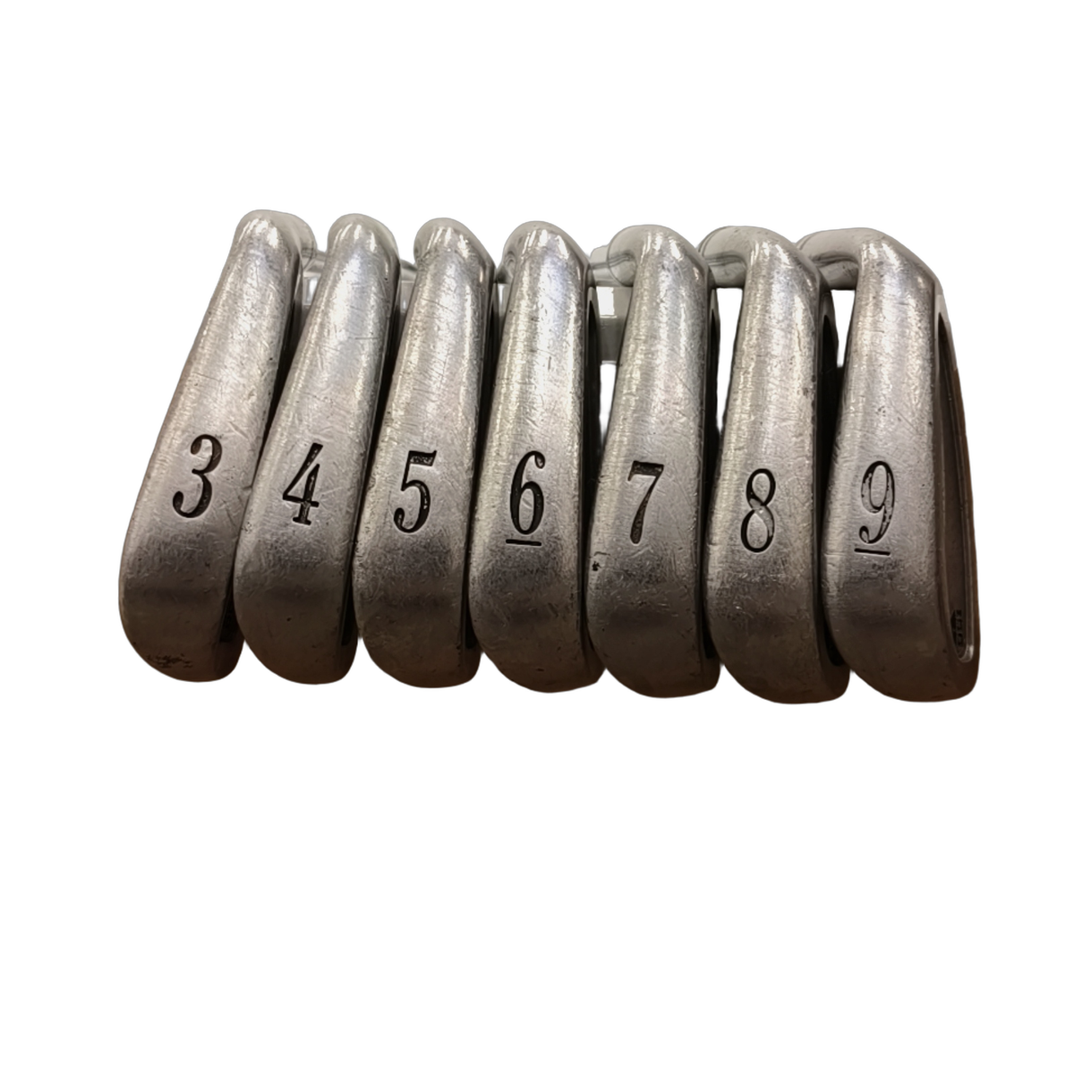 Titleist 990 DCI Jernsæt / 3-9i / Flex Stiff / Stål [model:birefnet-general] [bg:handrolled]
