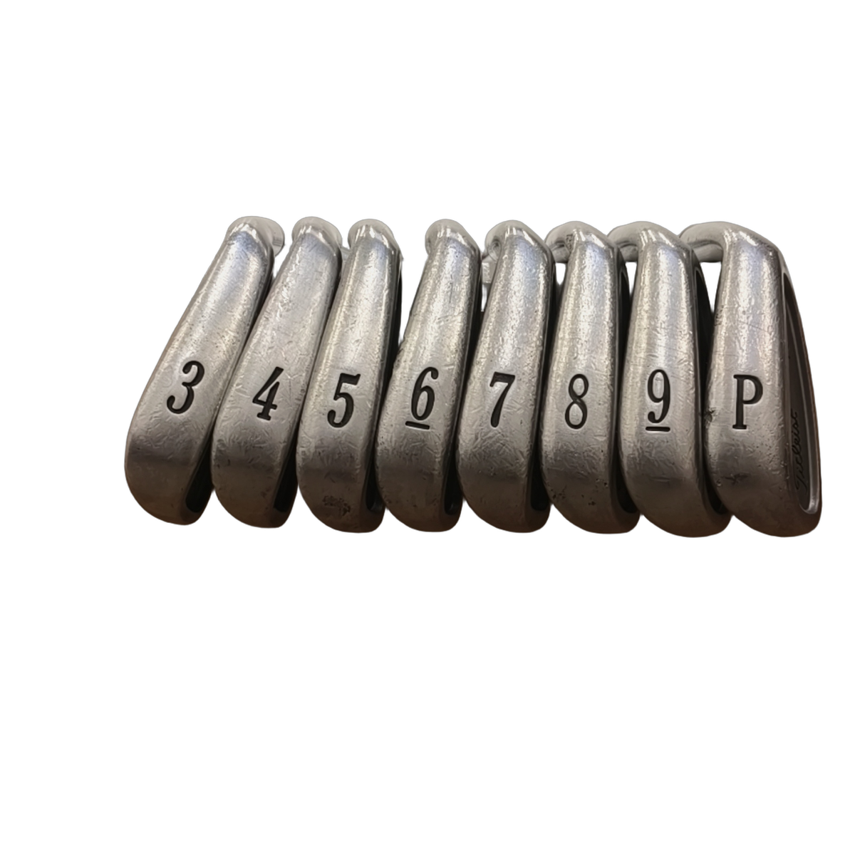 Titleist 704 CB Forged Jernsæt / 3-PW / Flex Regular / Stål [model:birefnet-general] [bg:handrolled]