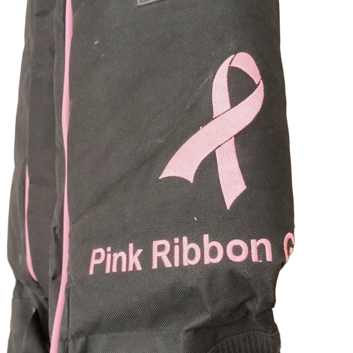 Pink Ribbon Golf Rejsecover Golf Bag / 1-Rum / Sort [model:birefnet-general] [bg:handrolled]
