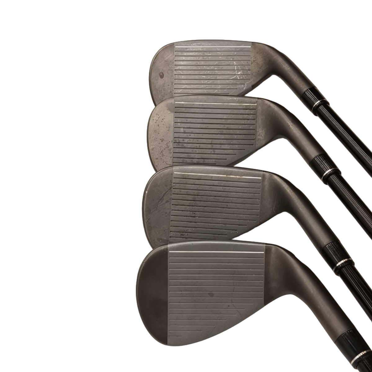 Venstre TaylorMade Speed Blade Jernsæt / 4-PW+SW / Flex Regular / Grafit [model:birefnet-general] [bg:handrolled]