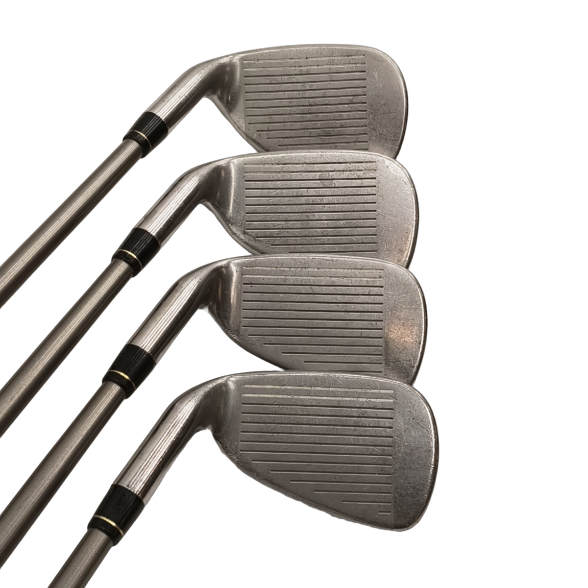 Titleist DCI 822 Jernsæt / 4-PW+SW / Flex Ladies / Grafit [model:birefnet-general] [bg:handrolled]