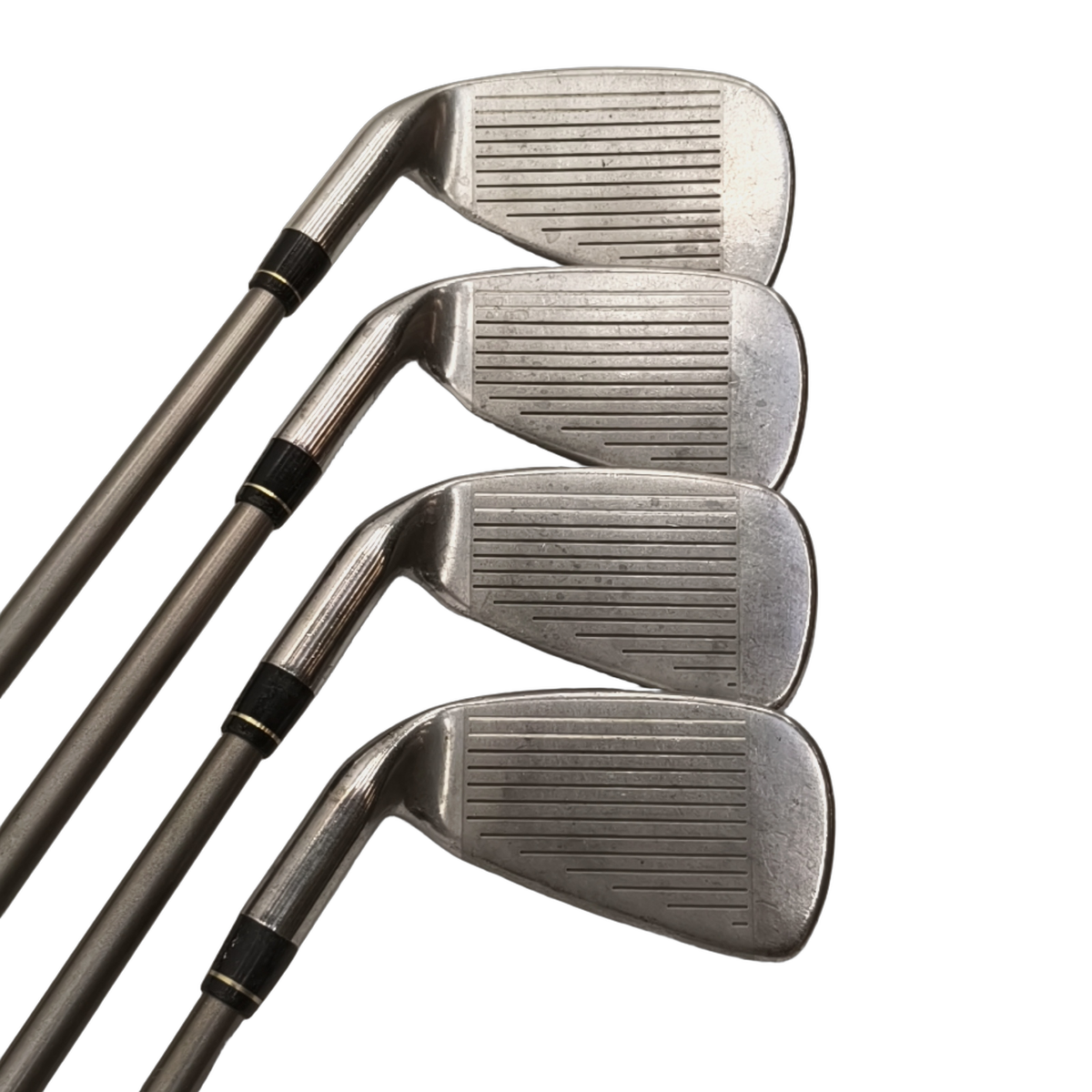Titleist DCI 822 Jernsæt / 4-PW+SW / Flex Ladies / Grafit [model:birefnet-general] [bg:handrolled]