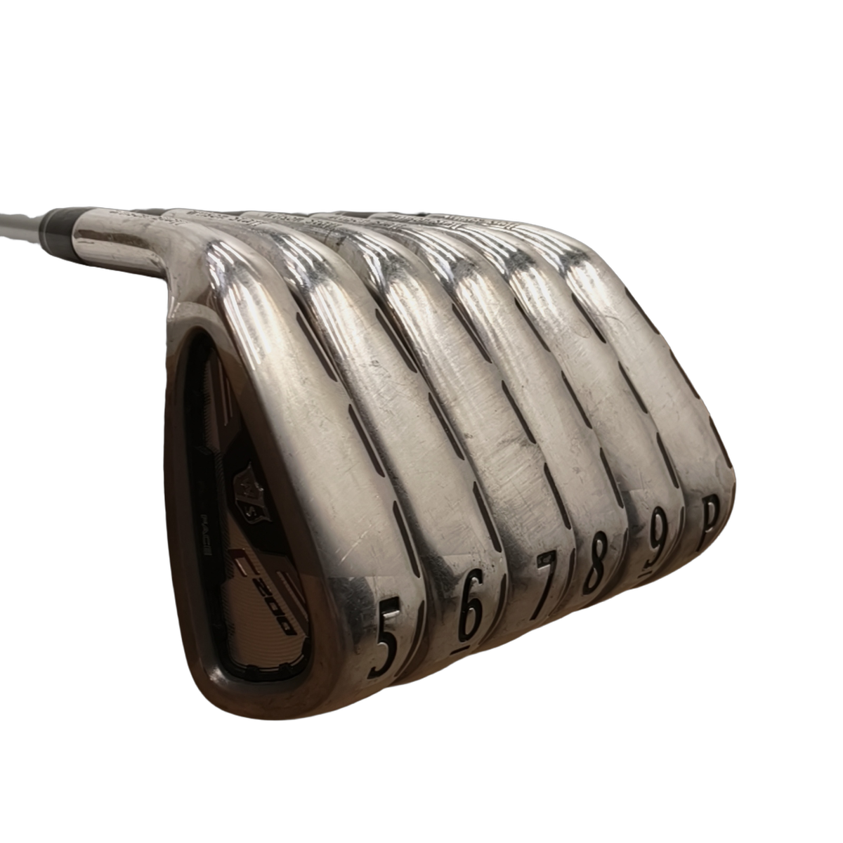 Venstre Wilson Staff C200 Jernsæt / 5-PW / Flex Regular / Grafit [model:birefnet-general] [bg:handrolled]