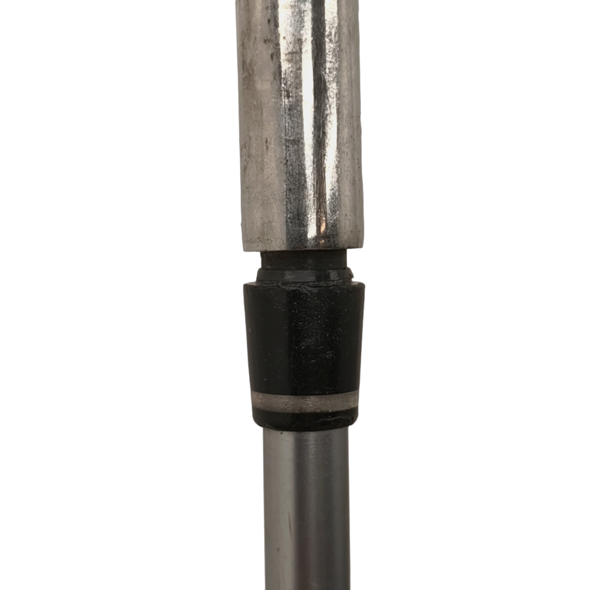 Venstre Wilson Staff C200 Jernsæt / 5-PW / Flex Regular / Grafit [model:birefnet-general] [bg:handrolled]