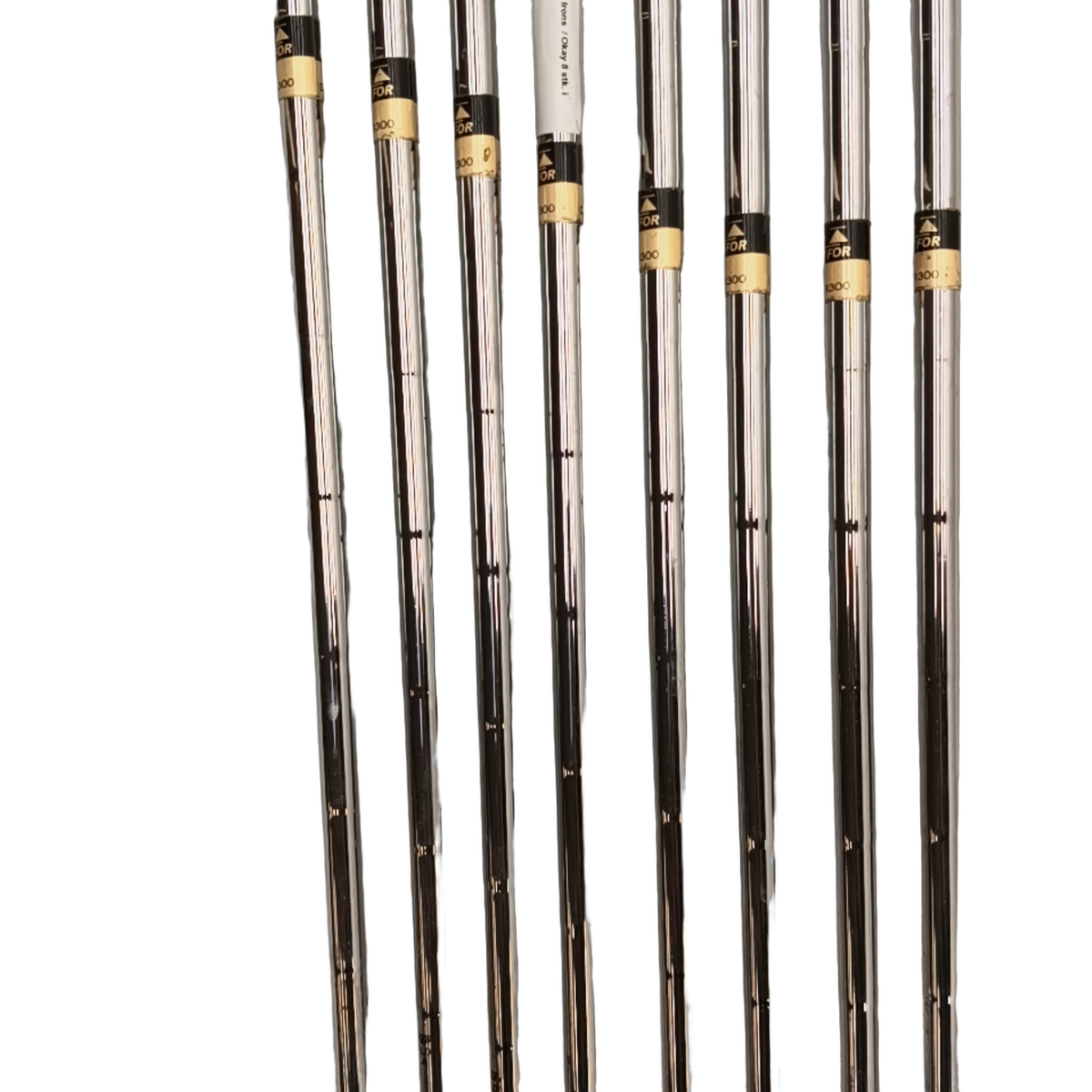 Titleist DCI 822 Jernsæt / 4-PW+SW / Flex Regular / Stål [model:birefnet-general] [bg:handrolled]