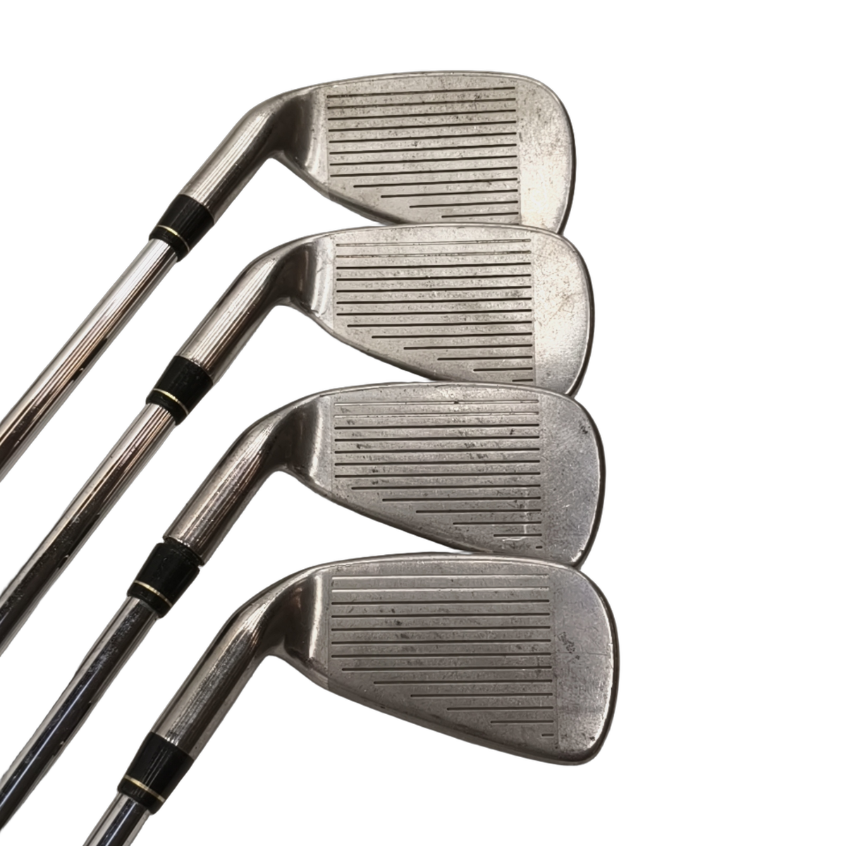 Titleist DCI 822 Jernsæt / 4-PW+SW / Flex Regular / Stål [model:birefnet-general] [bg:handrolled]