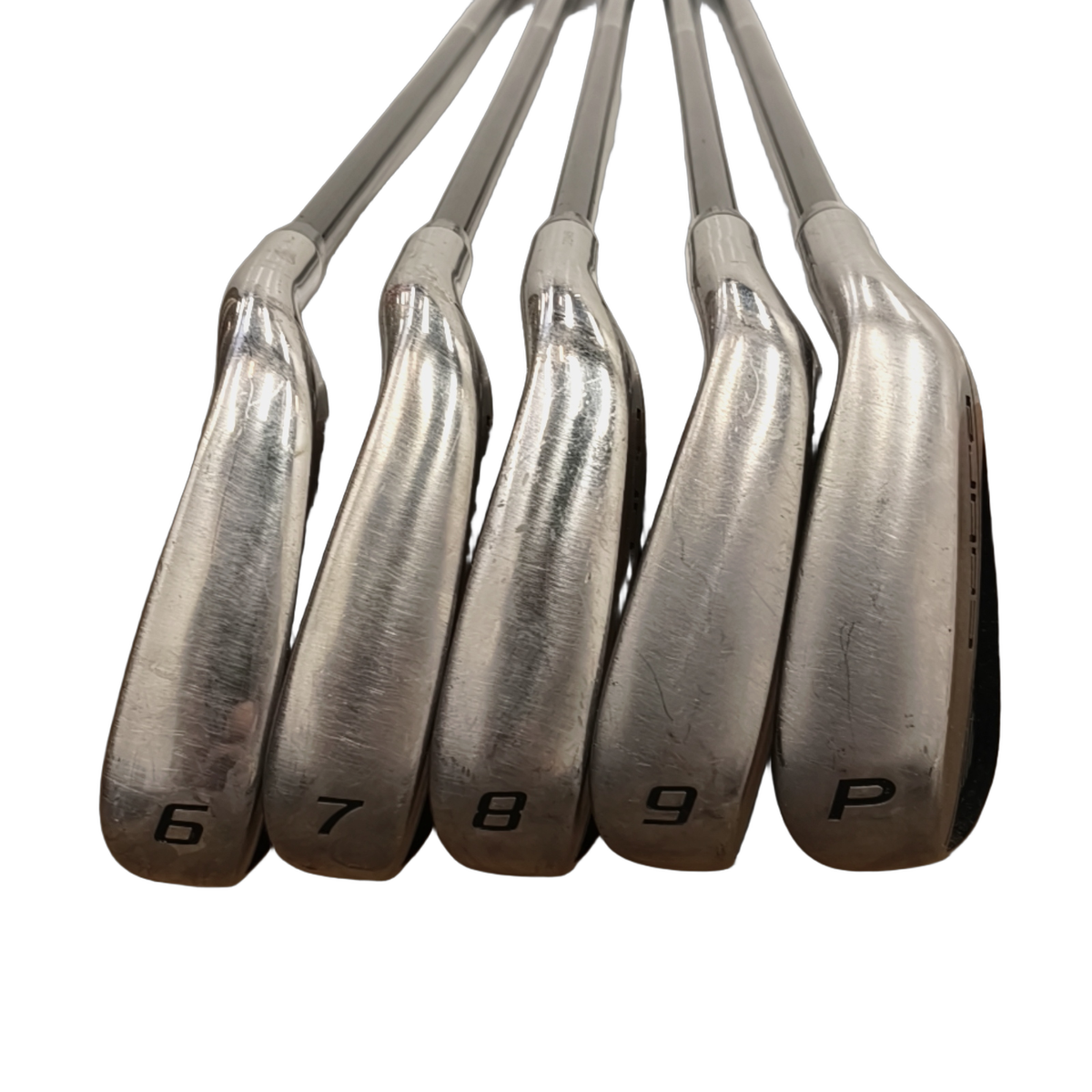Cobra Fly XL Jernsæt / 6-PW / Flex Regular / Grafit [model:birefnet-general] [bg:handrolled]