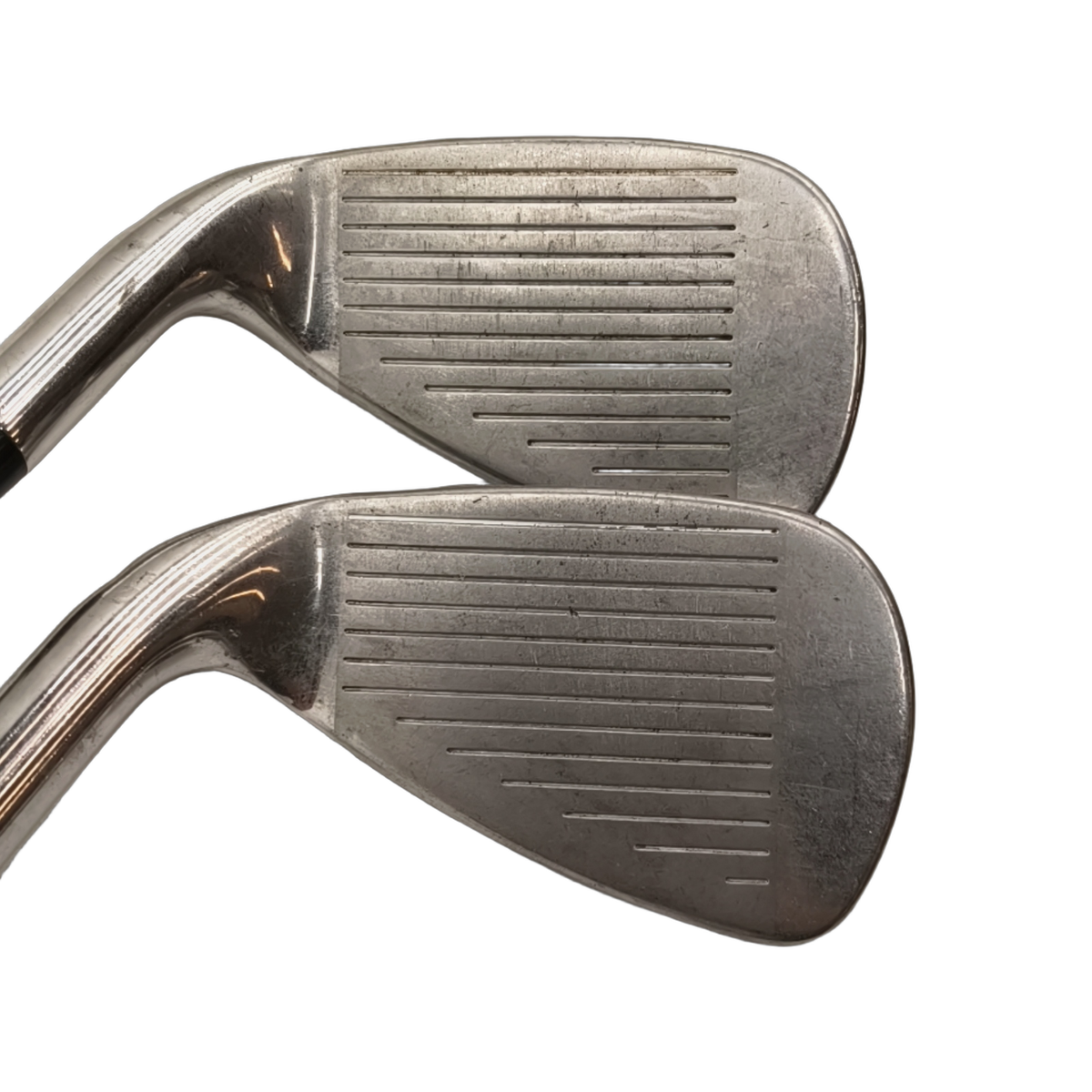 Wilson Staff D7 Jernsæt / 6-PW / Flex Regular / Grafit [model:birefnet-general] [bg:handrolled]