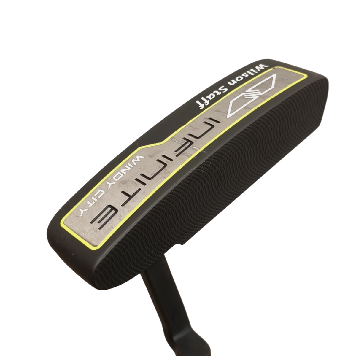 Wilson Staff Infinite Windy City Putter / 31,5" [model:birefnet-general] [bg:handrolled]