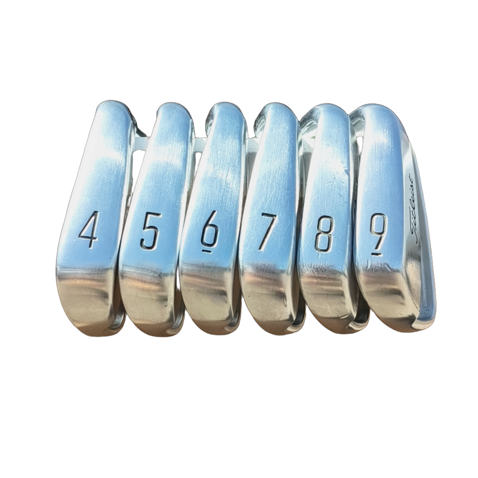 Titleist T100 Gen. 3 Jernsæt / 4-9i / Flex X-Stiff / Stål [model:birefnet-general] [bg:handrolled]