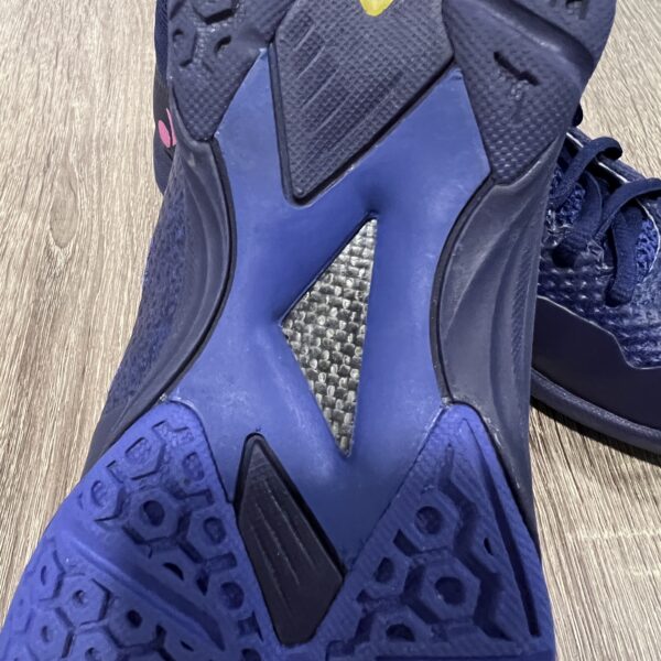 Yonex Aerus 3 W Navy EU38 Dame Padel/Badminton Sko Brugt Som Ny